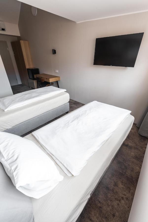 Roomers Maribor Buitenkant foto