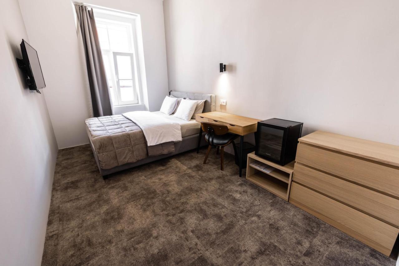 Roomers Maribor Buitenkant foto